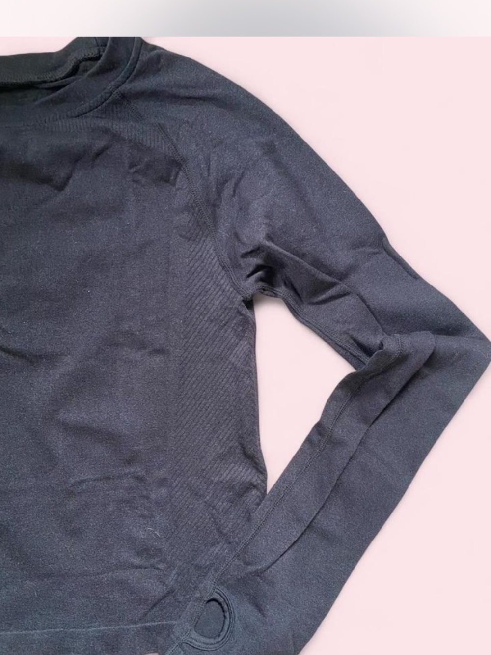2 Set Tops - Picture 5 of 6